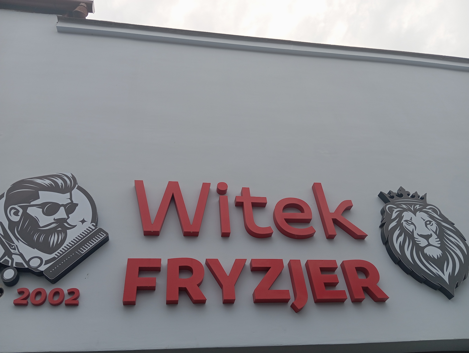 Szyld Witek Fryzjer — od 2002